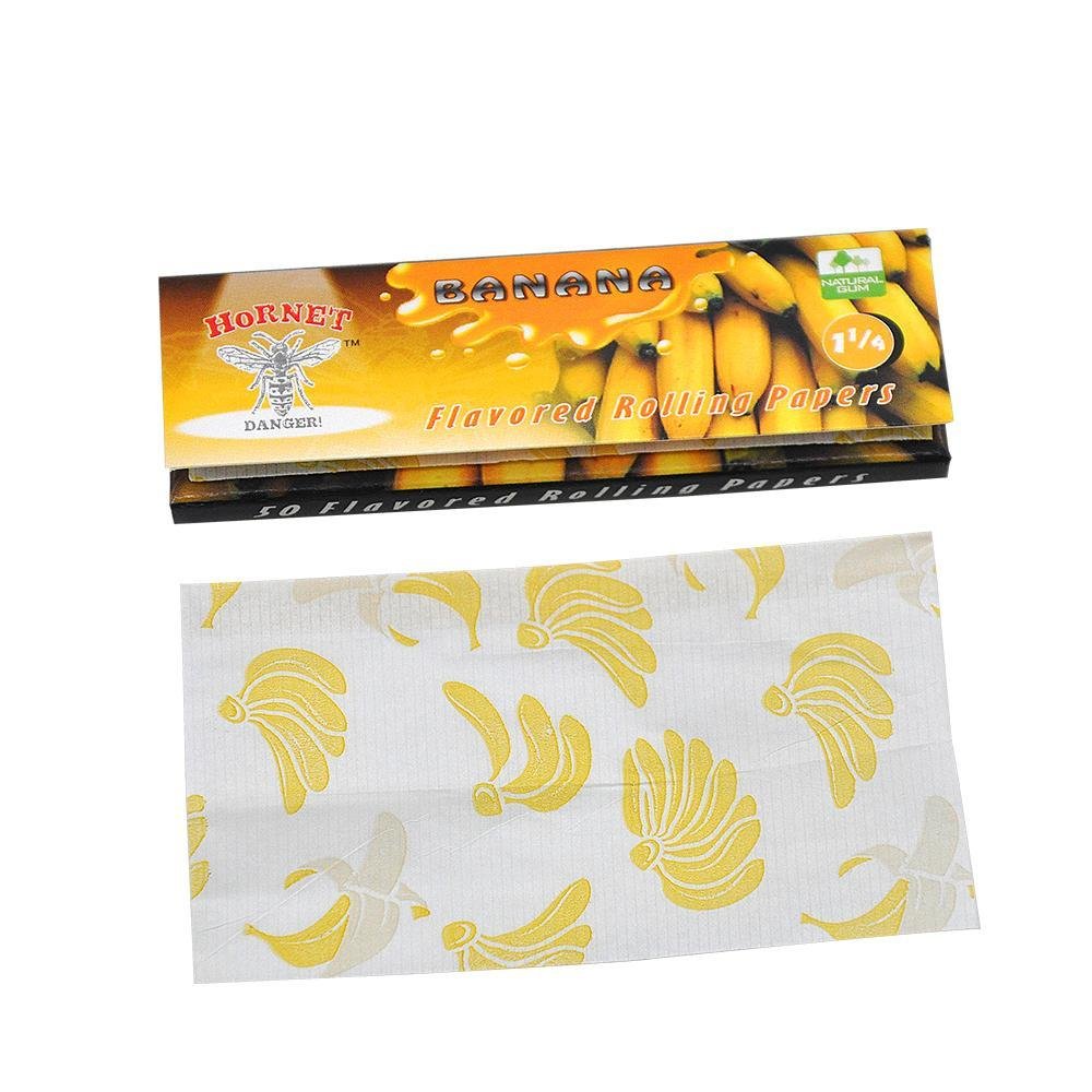 HornetBananaFlavoredRollingPaper5Booklets_3_1024x1024_85848128-c5e8-4fe9-b01a-22afd04b22d4.jpg Hornet Banana Flavored Rolling Paper 5 Booklets - Image 1