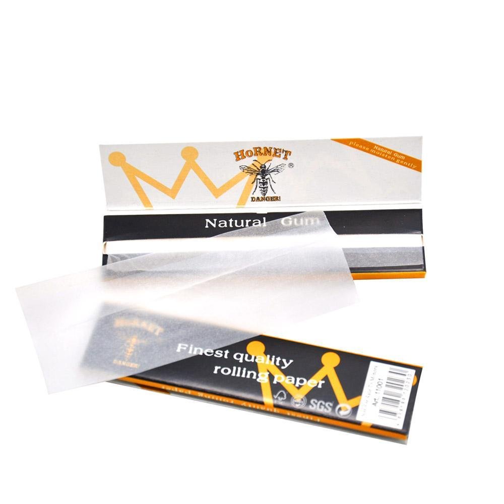 HornetBlackKingSize110mmRollingPaper5Booklets_14_1024x1024_bafdb179-3de2-4020-8230-b52e6454de9a.jpg Hornet Black Kingsize 110mm Rolling Paper 5 Booklets - Image 1