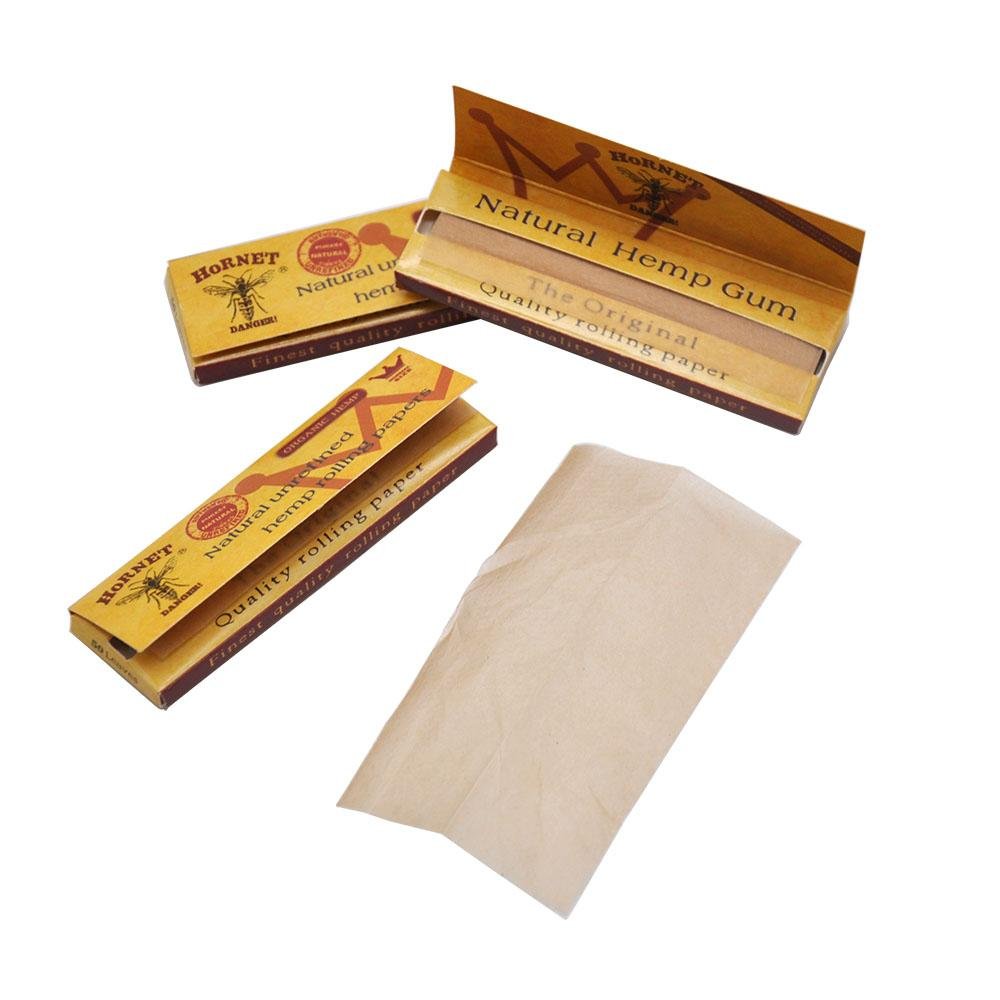 HornetBrownOrganicHempRollingPapers5Booklets_2_1024x1024_1ad6786c-4a14-4d1f-9306-eaf540b2061b.jpg Hornet Brown Organic Hemp Rolling Paper 5 Booklets - Image 1