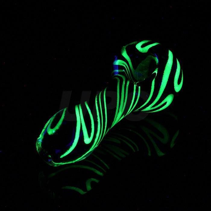 IMG_0469_1024x_c989789f-09c0-45c5-9823-cbb82b5ed3fc.jpg Glassheads - Illuminati Twist Spoon - Image 1