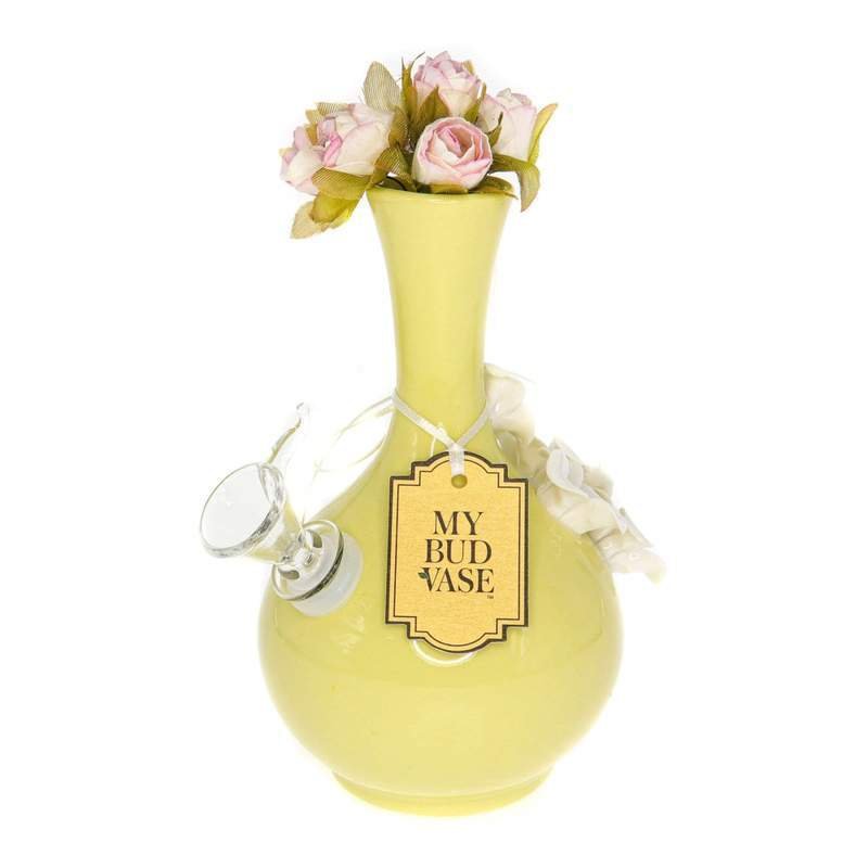 ebced84e34bcee434c5fc9e28417_800x_99d4c756-27dc-49eb-b700-12c62373fc36.jpg My Bud Vase Phoebe Water Pipe - Image 1
