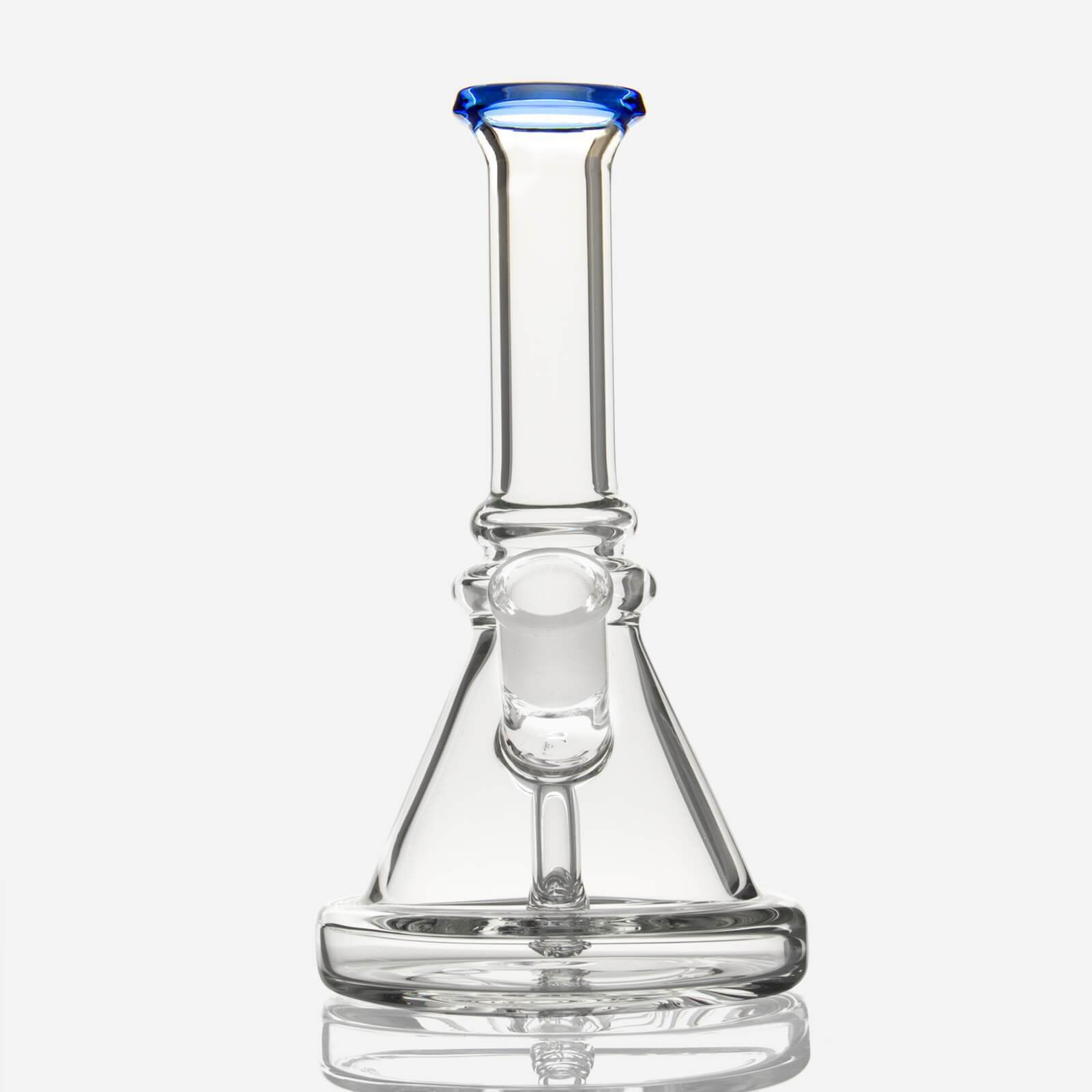 mini_glass_bong_4480x_3d3f37a9-9c28-43a2-be06-3895aaef1efe.jpg Mini Beaker Bong Can Base - Image 1