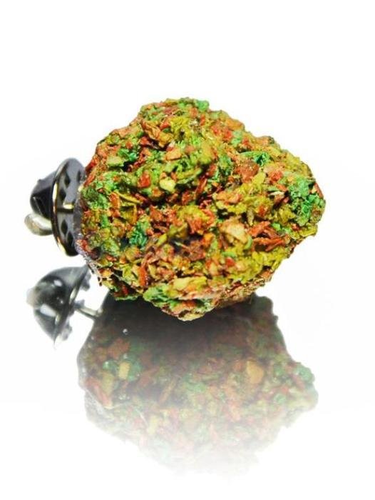 nug-pendant-badass-glass_579_526x700_7005b9a5-d836-494e-8ed9-fbec315d1a67.jpg Nug Pendant - Image 1