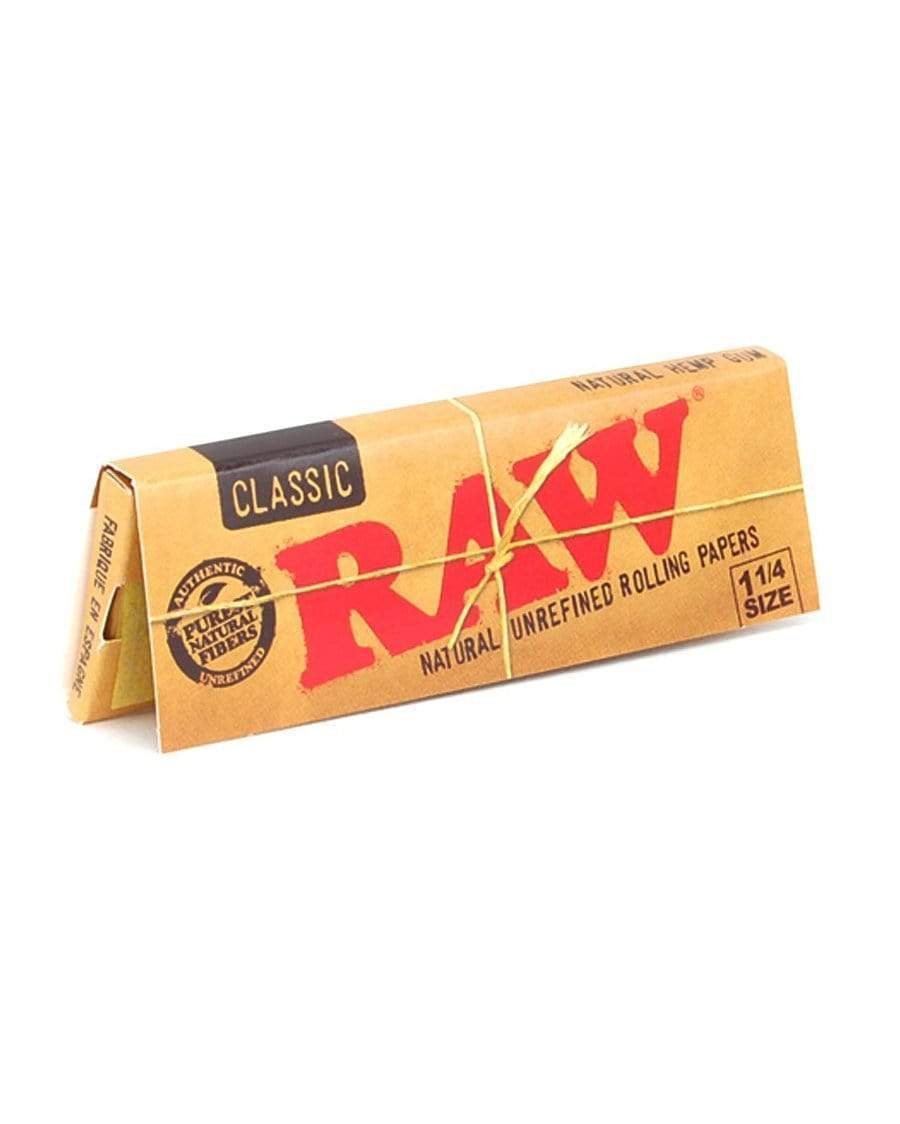 raw-classic-rolling-papers-single-pack-1-1-4-rolling-papers-raw-114-4166634504266_1024x_c94f21d7-eada-4689-8d2f-85f32acd79b9.jpg RAW - Classic Rolling Papers - Image 1