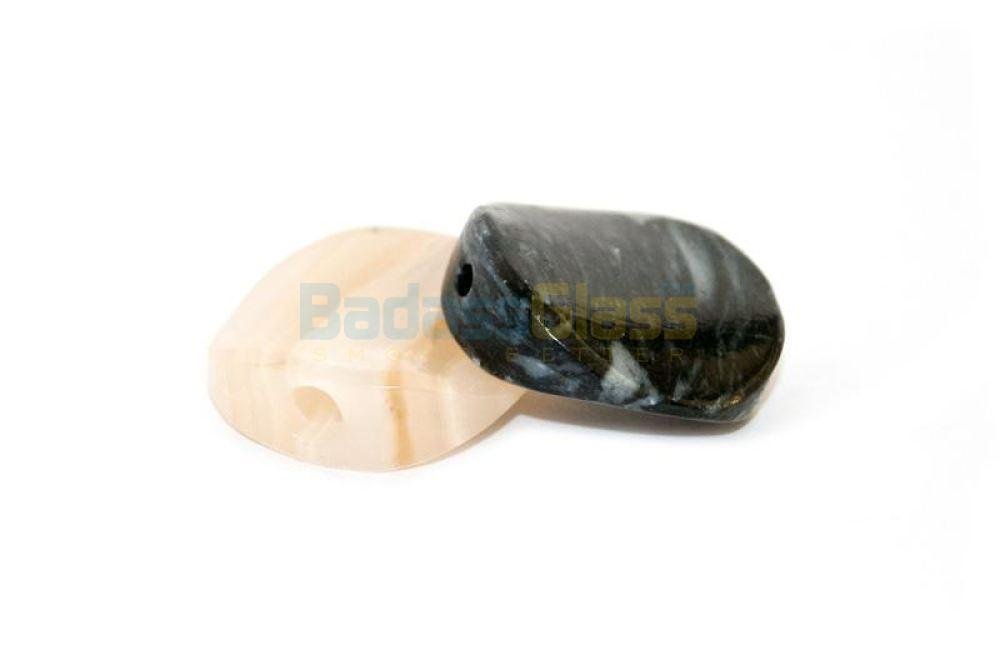 roach-stone-badass-glass_631_1000x645_e19d71b4-f869-43b3-83f1-e16c784af1e3.jpg Roach Stone - Image 1